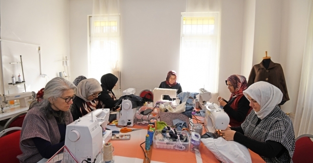 OSMEK kursiyerlerinden sıfır atıkla üretim örneği