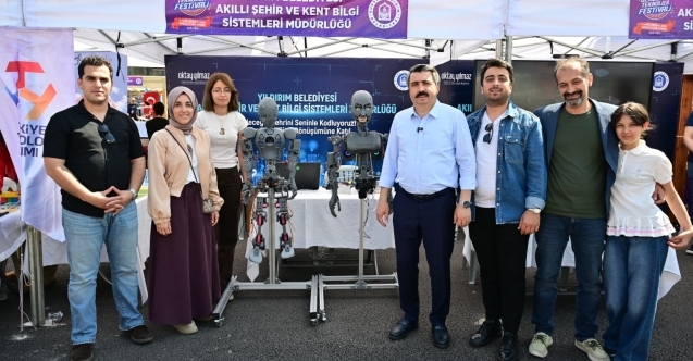 19 Mayıs coşkusu Yıldırım’da bilim ve teknolojiyle buluştu