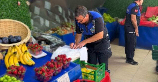 İnegöl Zabıtası'ndan manavlara kapsamlı kontrol