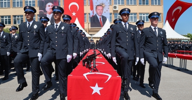 Bursa POMEM’de 475 polis adayı mezun oldu