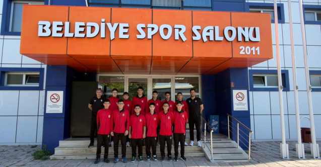 İnegöl Belediyespor Türkiye Şampiyonası sahnesinde