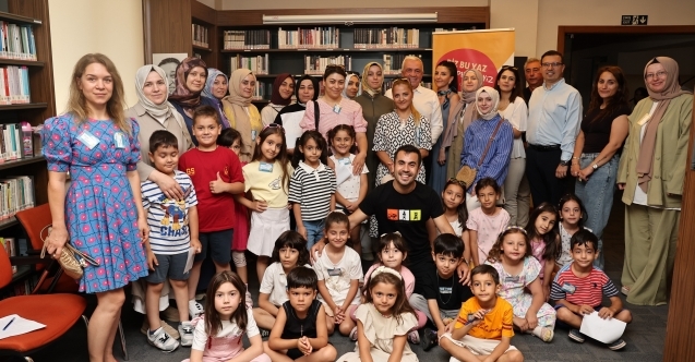 Çocuklar yaz tatilini kütüphanelerde değerlendiriyor