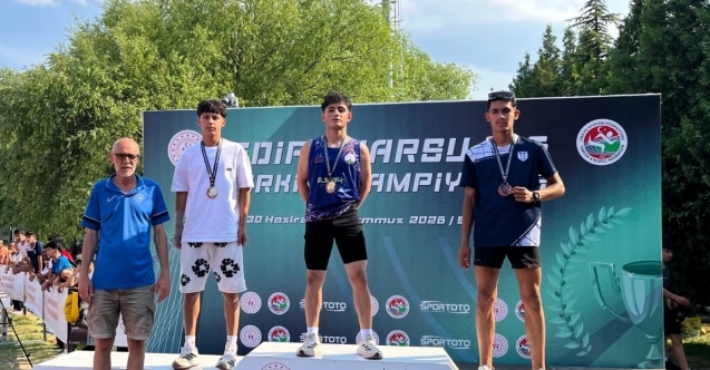 Osmangazi Belediyespor atletizmde zirveye koştu