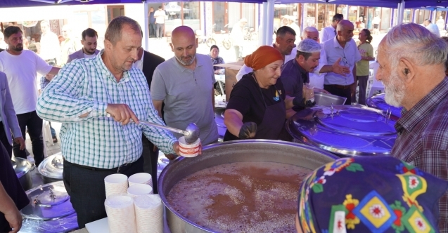 İznik’te 5 bin kişilik aşure vatandaşlarla buluştu