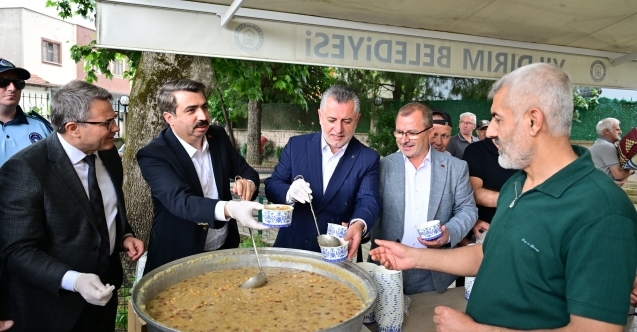 Yıldırım’da aşure bereketi, gönül buluşmasıyla birleşti