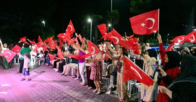 Bursa’da Zafer Haftası’na müzikli kutlama