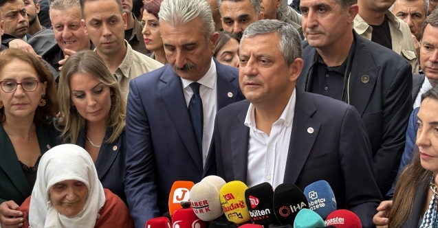 Özgür Özel Bursa’dan seslendi: “Bozbey’e sahip çıkın, Bursa’ya sahip çıkın”